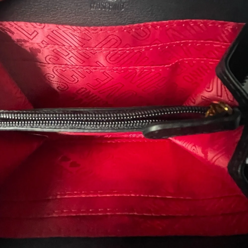 Moschino Gold Heart Zipper Pull